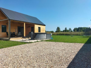 Ferienhaus Baltica polnische Ostsee mit Jakuzzi 2 Meter hoher Zaun Haustiere herzlich willkommen